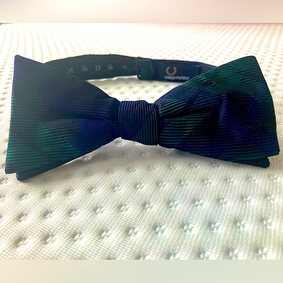 Fred Perry Other - Vintage Fred Perry Bow Tie Tartan Corduroy